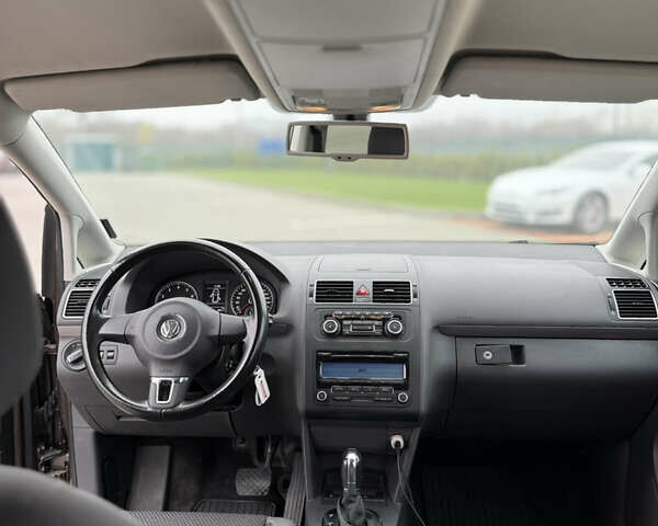 Коричневый Фольксваген Туран, объемом двигателя 1.39 л и пробегом 204 тыс. км за 8500 $, фото 10 на Automoto.ua