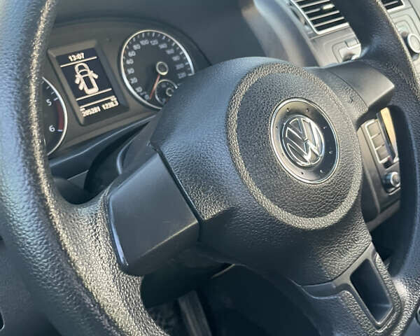 Коричневий Фольксваген Туран, об'ємом двигуна 1.6 л та пробігом 205 тис. км за 10700 $, фото 8 на Automoto.ua