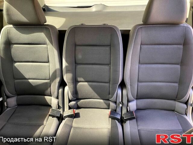 Коричневий Фольксваген Туран, об'ємом двигуна 1.9 л та пробігом 0 тис. км за 2700 $, фото 6 на Automoto.ua