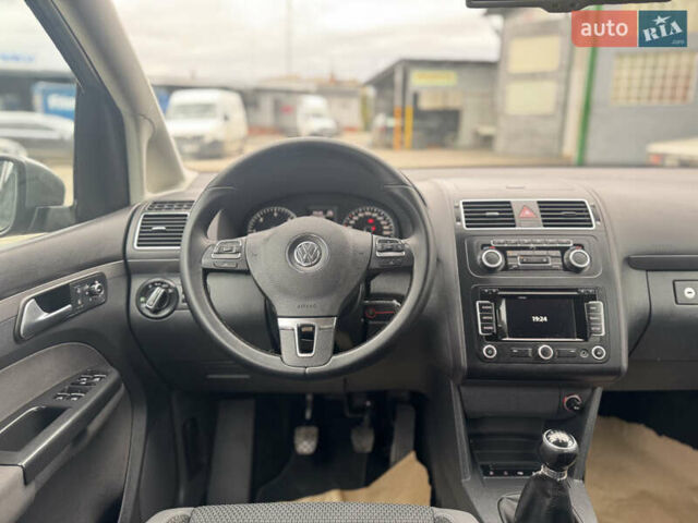 Коричневий Фольксваген Туран, об'ємом двигуна 1.6 л та пробігом 171 тис. км за 10800 $, фото 28 на Automoto.ua