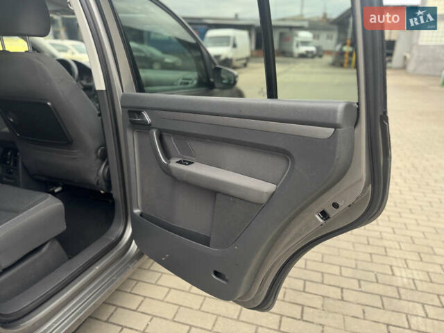 Коричневий Фольксваген Туран, об'ємом двигуна 1.6 л та пробігом 171 тис. км за 10800 $, фото 22 на Automoto.ua