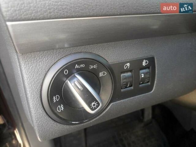 Коричневий Фольксваген Туран, об'ємом двигуна 1.97 л та пробігом 242 тис. км за 11700 $, фото 34 на Automoto.ua