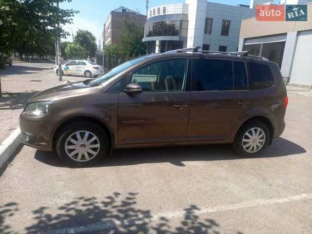 Коричневий Фольксваген Туран, об'ємом двигуна 1.97 л та пробігом 242 тис. км за 11700 $, фото 3 на Automoto.ua