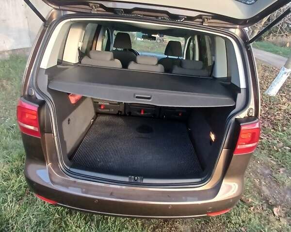 Коричневый Фольксваген Туран, объемом двигателя 1.4 л и пробегом 216 тыс. км за 9700 $, фото 11 на Automoto.ua