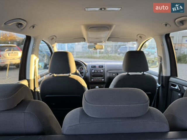 Коричневый Фольксваген Туран, объемом двигателя 1.6 л и пробегом 223 тыс. км за 10499 $, фото 23 на Automoto.ua