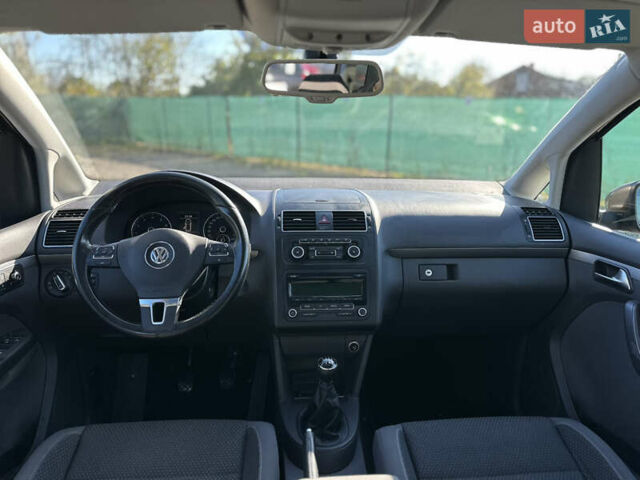 Коричневый Фольксваген Туран, объемом двигателя 1.4 л и пробегом 199 тыс. км за 9800 $, фото 38 на Automoto.ua