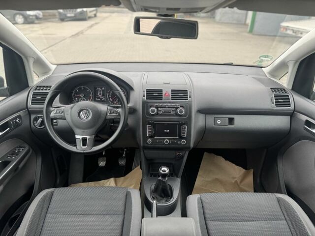 Коричневый Фольксваген Туран, объемом двигателя 1.6 л и пробегом 171 тыс. км за 10500 $, фото 17 на Automoto.ua