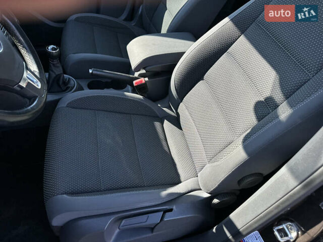 Коричневый Фольксваген Туран, объемом двигателя 1.4 л и пробегом 199 тыс. км за 9800 $, фото 31 на Automoto.ua