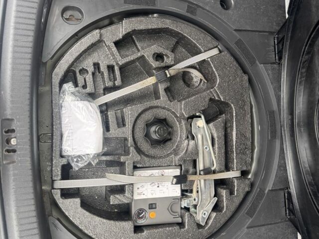 Коричневый Фольксваген Туран, объемом двигателя 1.6 л и пробегом 171 тыс. км за 10500 $, фото 18 на Automoto.ua