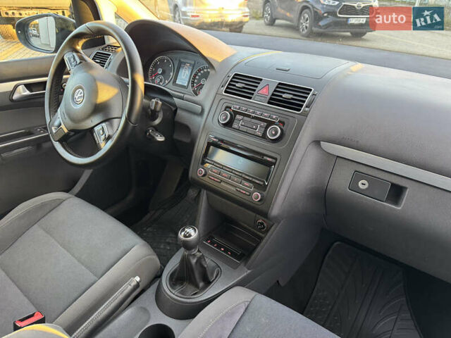 Коричневый Фольксваген Туран, объемом двигателя 1.6 л и пробегом 223 тыс. км за 10499 $, фото 35 на Automoto.ua