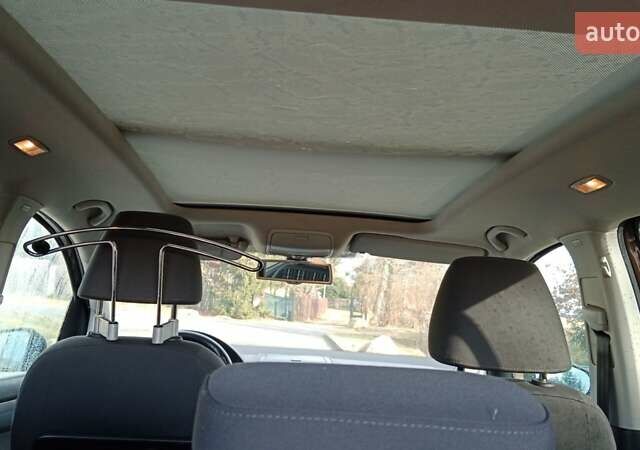 Коричневий Фольксваген Туран, об'ємом двигуна 1.4 л та пробігом 223 тис. км за 10700 $, фото 18 на Automoto.ua