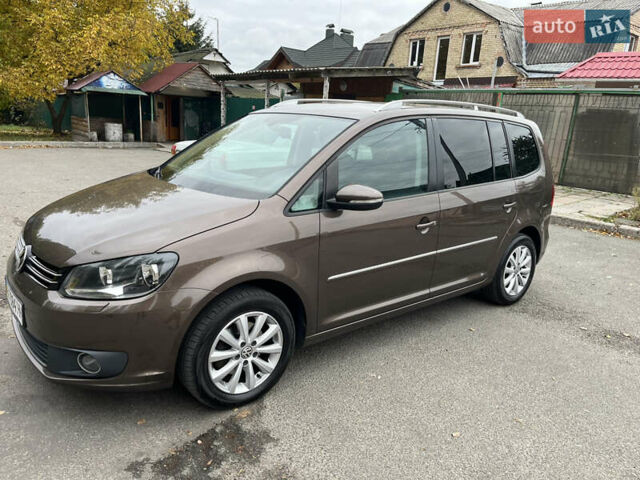 Коричневый Фольксваген Туран, объемом двигателя 1.97 л и пробегом 145 тыс. км за 11900 $, фото 6 на Automoto.ua