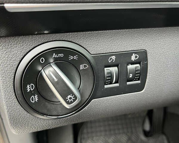 Коричневый Фольксваген Туран, объемом двигателя 1.97 л и пробегом 145 тыс. км за 11900 $, фото 51 на Automoto.ua