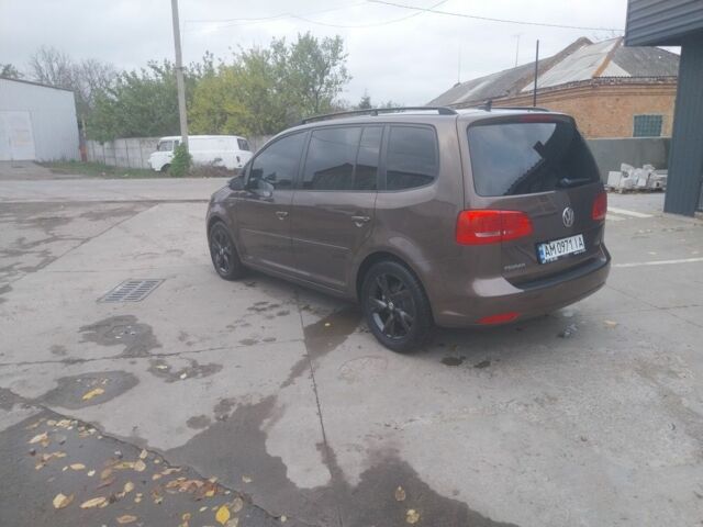 Коричневый Фольксваген Туран, объемом двигателя 1.4 л и пробегом 190 тыс. км за 11000 $, фото 1 на Automoto.ua