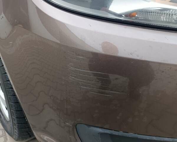 Коричневий Фольксваген Туран, об'ємом двигуна 1.6 л та пробігом 290 тис. км за 10100 $, фото 4 на Automoto.ua