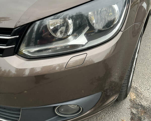 Коричневый Фольксваген Туран, объемом двигателя 1.97 л и пробегом 145 тыс. км за 11900 $, фото 15 на Automoto.ua