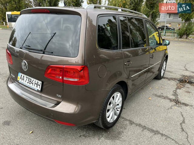 Коричневый Фольксваген Туран, объемом двигателя 1.97 л и пробегом 145 тыс. км за 11900 $, фото 7 на Automoto.ua