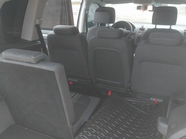 Коричневый Фольксваген Туран, объемом двигателя 1.4 л и пробегом 190 тыс. км за 11000 $, фото 2 на Automoto.ua