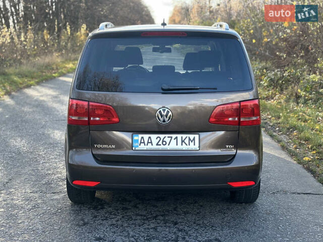 Коричневый Фольксваген Туран, объемом двигателя 1.6 л и пробегом 277 тыс. км за 10600 $, фото 5 на Automoto.ua