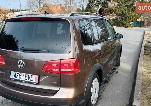Коричневий Фольксваген Туран, об'ємом двигуна 1.4 л та пробігом 223 тис. км за 10700 $, фото 5 на Automoto.ua
