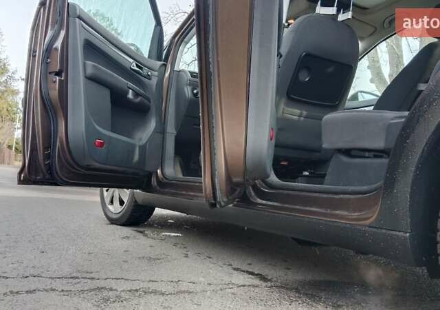 Коричневий Фольксваген Туран, об'ємом двигуна 1.4 л та пробігом 223 тис. км за 10700 $, фото 9 на Automoto.ua