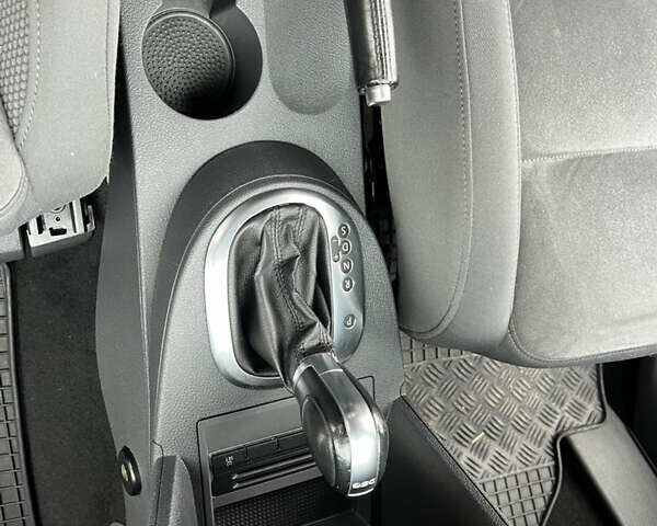 Коричневый Фольксваген Туран, объемом двигателя 1.97 л и пробегом 145 тыс. км за 11900 $, фото 46 на Automoto.ua