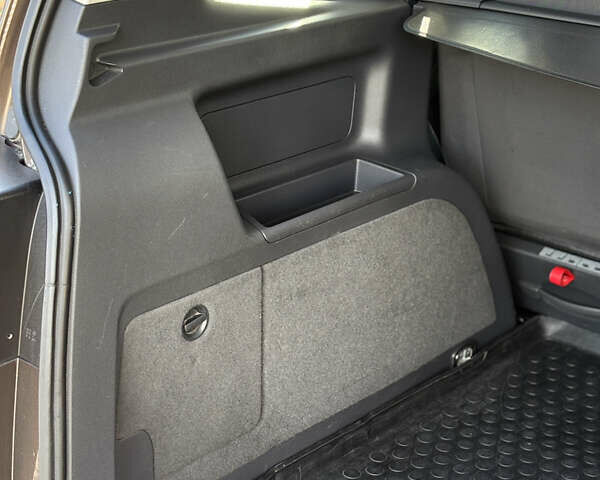 Коричневый Фольксваген Туран, объемом двигателя 1.6 л и пробегом 277 тыс. км за 10900 $, фото 22 на Automoto.ua