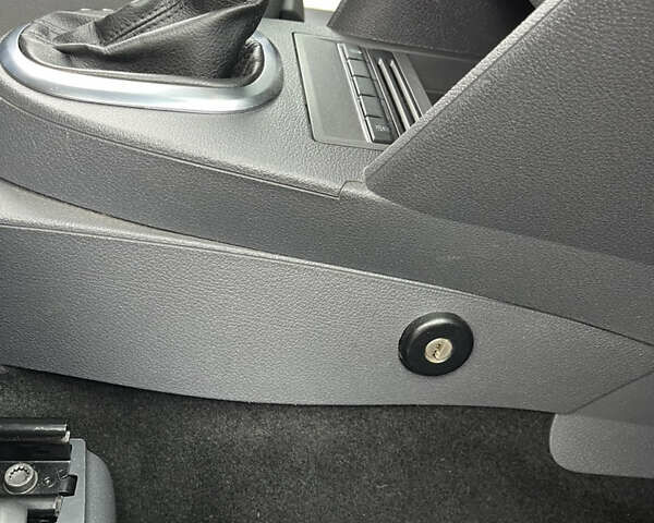 Коричневый Фольксваген Туран, объемом двигателя 1.97 л и пробегом 145 тыс. км за 11900 $, фото 40 на Automoto.ua