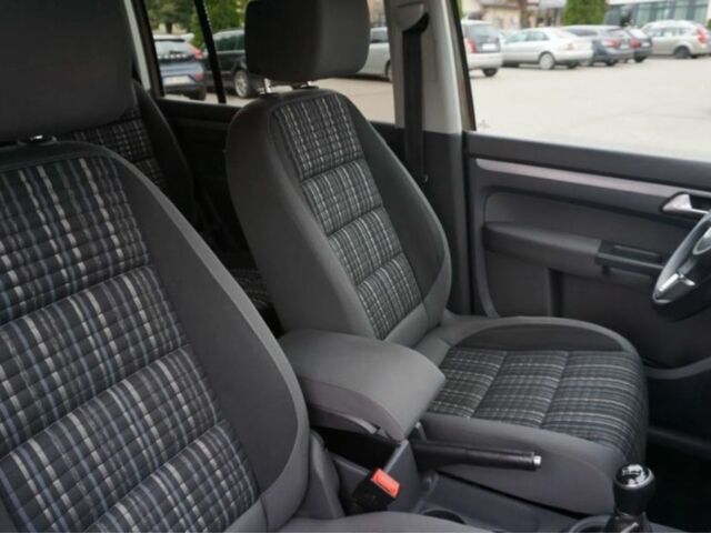 Коричневий Фольксваген Туран, об'ємом двигуна 2 л та пробігом 239 тис. км за 5800 $, фото 16 на Automoto.ua