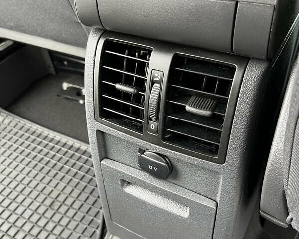 Коричневый Фольксваген Туран, объемом двигателя 1.97 л и пробегом 145 тыс. км за 11900 $, фото 35 на Automoto.ua