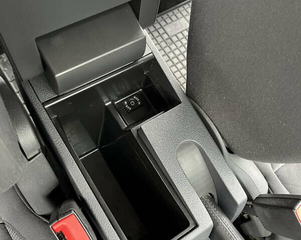 Коричневый Фольксваген Туран, объемом двигателя 1.97 л и пробегом 145 тыс. км за 11900 $, фото 47 на Automoto.ua