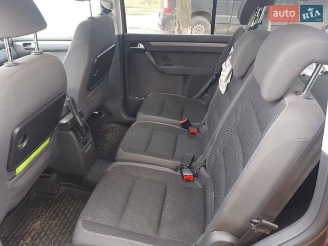 Коричневый Фольксваген Туран, объемом двигателя 1.6 л и пробегом 209 тыс. км за 10500 $, фото 17 на Automoto.ua