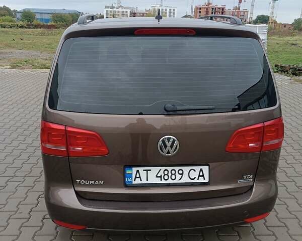 Коричневий Фольксваген Туран, об'ємом двигуна 1.6 л та пробігом 290 тис. км за 10100 $, фото 1 на Automoto.ua