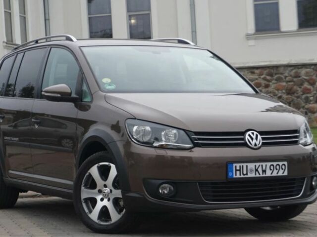 Коричневий Фольксваген Туран, об'ємом двигуна 2 л та пробігом 239 тис. км за 5800 $, фото 1 на Automoto.ua