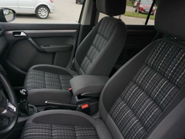 Коричневий Фольксваген Туран, об'ємом двигуна 2 л та пробігом 239 тис. км за 5800 $, фото 13 на Automoto.ua