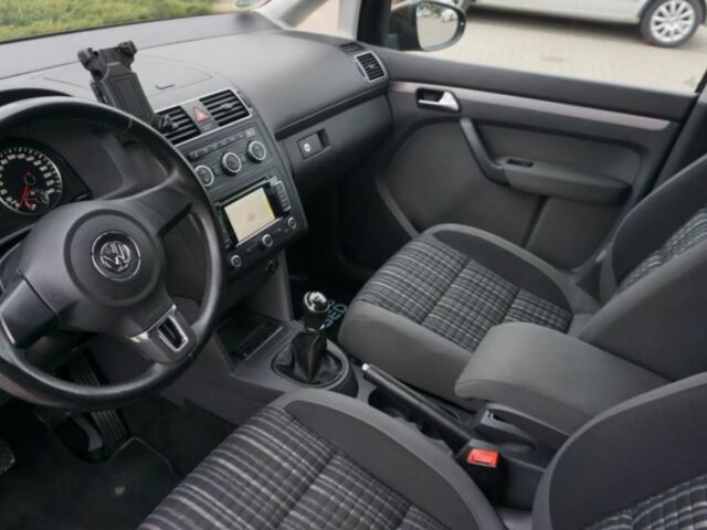 Коричневий Фольксваген Туран, об'ємом двигуна 2 л та пробігом 239 тис. км за 5800 $, фото 15 на Automoto.ua