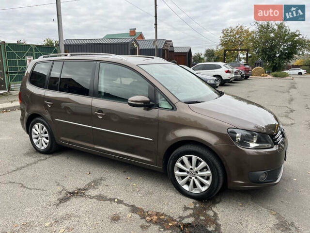 Коричневый Фольксваген Туран, объемом двигателя 1.97 л и пробегом 145 тыс. км за 11900 $, фото 13 на Automoto.ua