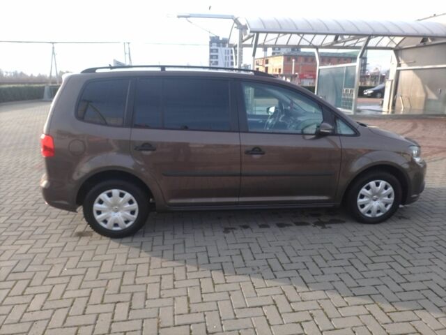 Коричневый Фольксваген Туран, объемом двигателя 0 л и пробегом 259 тыс. км за 9800 $, фото 2 на Automoto.ua