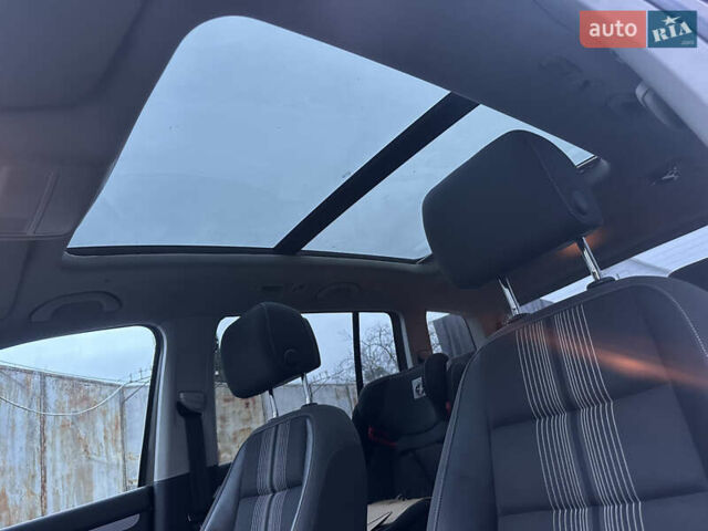 Коричневий Фольксваген Туран, об'ємом двигуна 1.39 л та пробігом 273 тис. км за 8200 $, фото 15 на Automoto.ua