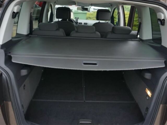 Коричневий Фольксваген Туран, об'ємом двигуна 2 л та пробігом 239 тис. км за 5800 $, фото 23 на Automoto.ua