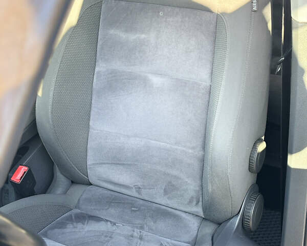 Коричневый Фольксваген Туран, объемом двигателя 1.6 л и пробегом 277 тыс. км за 10900 $, фото 15 на Automoto.ua