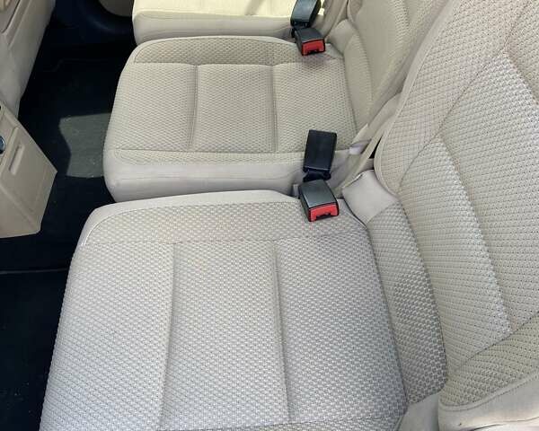 Коричневий Фольксваген Туран, об'ємом двигуна 2 л та пробігом 235 тис. км за 13750 $, фото 11 на Automoto.ua