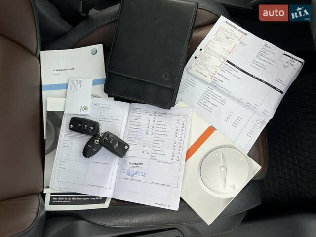 Коричневий Фольксваген Туран, об'ємом двигуна 2 л та пробігом 227 тис. км за 13500 $, фото 29 на Automoto.ua