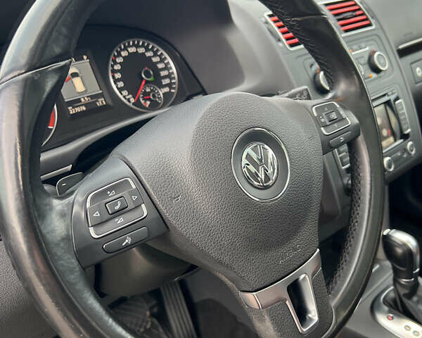 Коричневий Фольксваген Туран, об'ємом двигуна 2 л та пробігом 227 тис. км за 13500 $, фото 24 на Automoto.ua