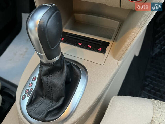 Коричневий Фольксваген Туран, об'ємом двигуна 1.4 л та пробігом 192 тис. км за 10100 $, фото 19 на Automoto.ua