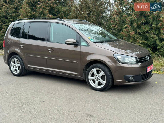 Коричневий Фольксваген Туран, об'ємом двигуна 1.6 л та пробігом 207 тис. км за 11950 $, фото 4 на Automoto.ua