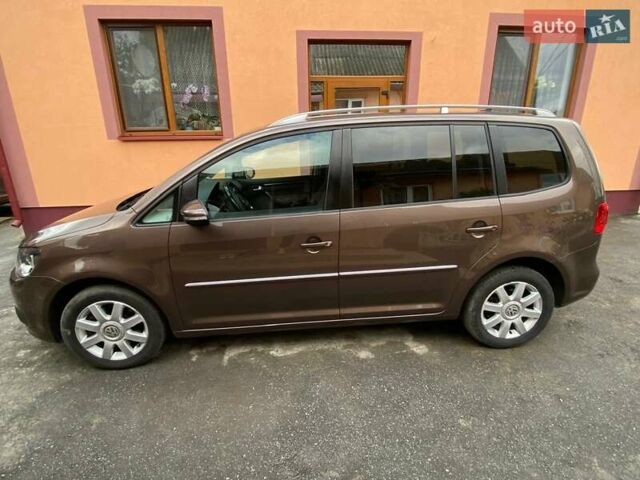 Коричневий Фольксваген Туран, об'ємом двигуна 2 л та пробігом 235 тис. км за 12200 $, фото 14 на Automoto.ua
