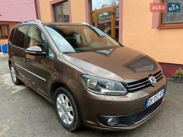 Коричневий Фольксваген Туран, об'ємом двигуна 2 л та пробігом 235 тис. км за 12200 $, фото 11 на Automoto.ua