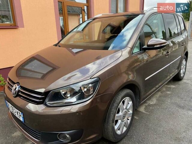 Коричневий Фольксваген Туран, об'ємом двигуна 2 л та пробігом 235 тис. км за 12200 $, фото 6 на Automoto.ua