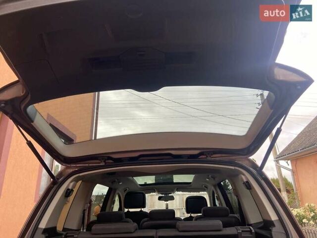 Коричневий Фольксваген Туран, об'ємом двигуна 2 л та пробігом 235 тис. км за 12200 $, фото 33 на Automoto.ua